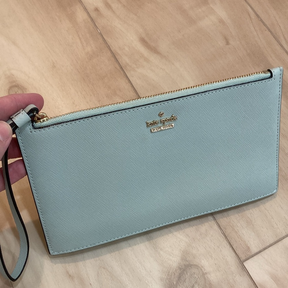 Kate Spade thin leather wristlet + dust bag